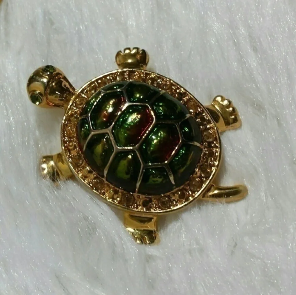 Vintage Turtle Gold Tone Brooch Pin